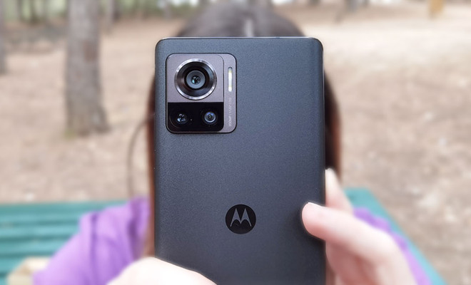 Moto edge 30 Ultra