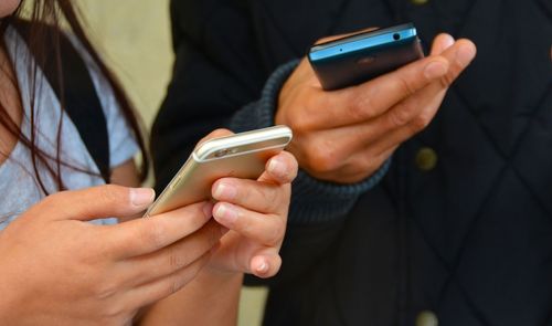 razones tener móvil secundario