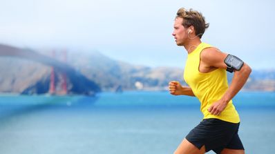 llevar móvil correr no es buena idea