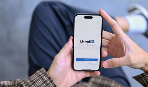 perfil linkedin incompleto buscar trabajo