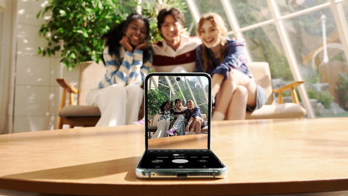 هاتف Samsung Galaxy ZFlip 5