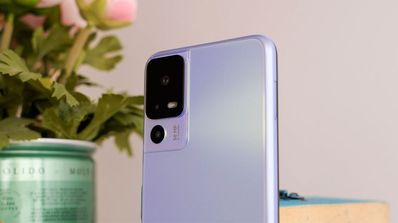 TCL 40 SE morado cámaras