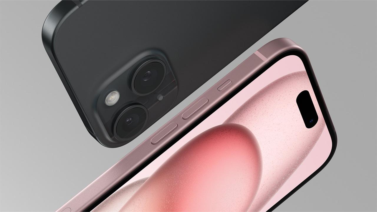 iPhone 15 en color rosa