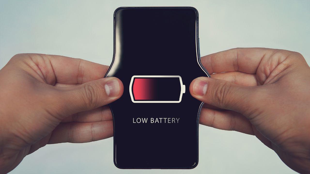 trik, aby se nevybila baterie v mobilu