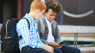 hijo quiere primer móvil cual comprar