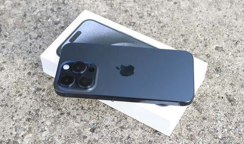 iPhone 15