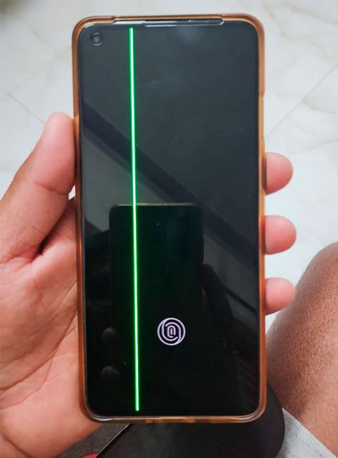 línea verde oneplus lado pantalla