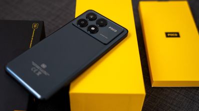 POCO X6 Pro sobre caja