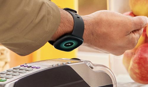 reloj Fitbit versa 4 pagando