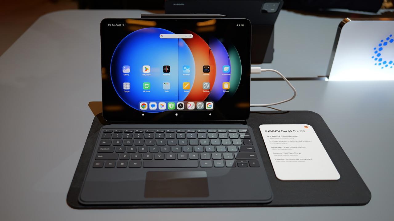Xiaomi Pad S6 Pro screen and keyboard