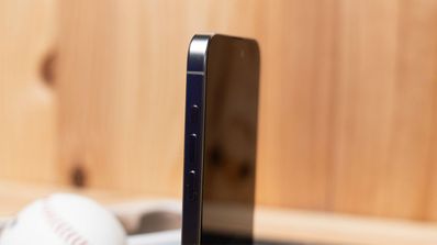 iphone 15 pro max lateral