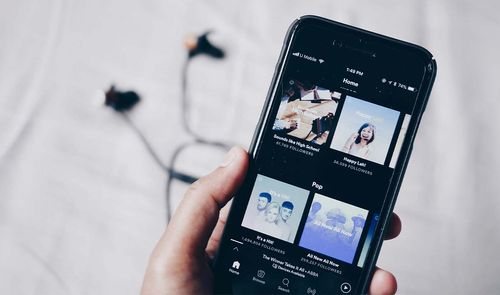 Spotify escuchar música