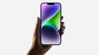 iphone 14 en mano