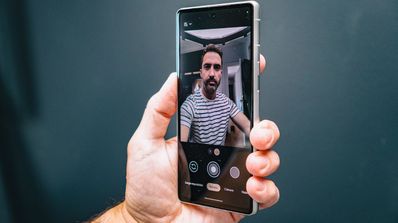 Pixel 7a con imagen de cámara