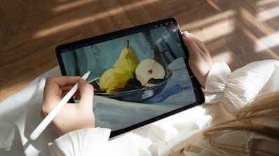 tablet dibujando