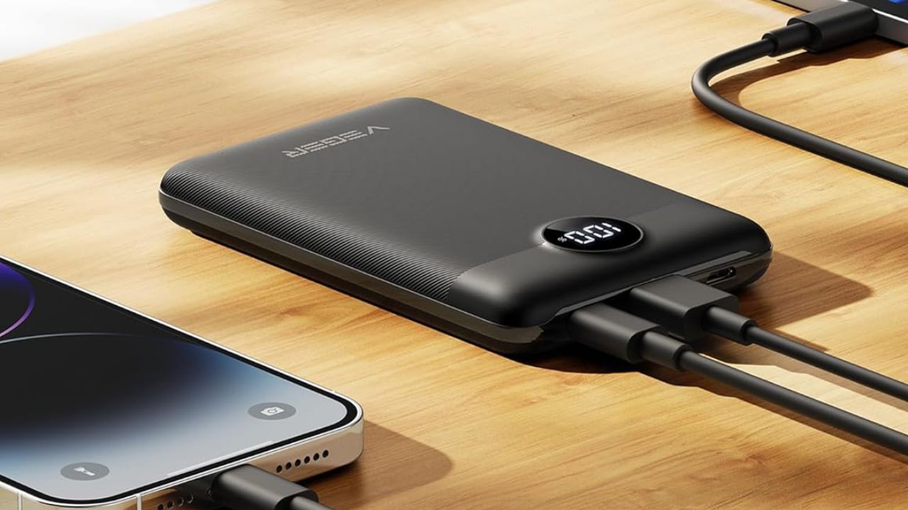 Power Bank Veger sobre mesa
