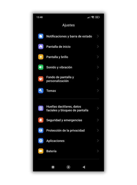 Menú ajustes con aplicaciones HyperOS
