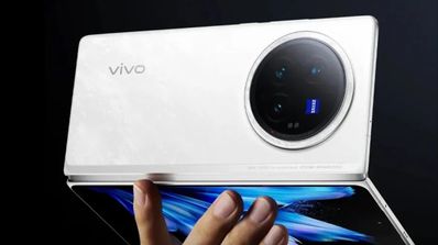 vivo fold 3 pro en mano