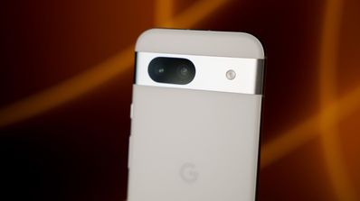 google pixel 8a fondo rojo
