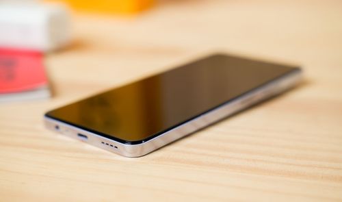 realme 12 5g conectores