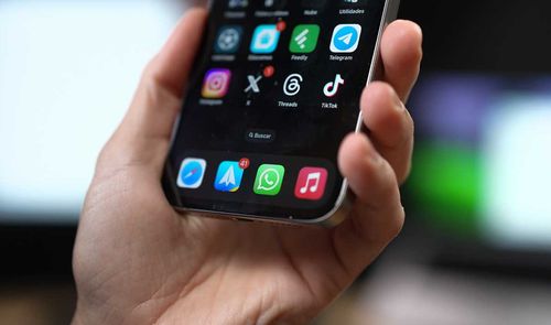Transcribir audio WhatsApp