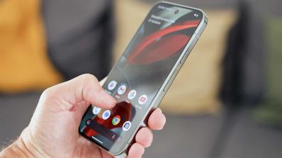 pixel 9 pro en mano