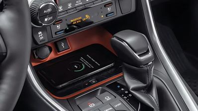 Destacada Cargadores inalámbricos Qi2 en coche
