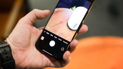 xiaomi 14 ultra app camara en mano