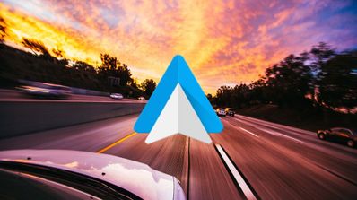 conduciendo coche android auto