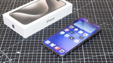 iPhone con caja