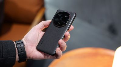 xiaomi 15 ultra camaras en mano