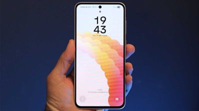 galaxy a36 en mano