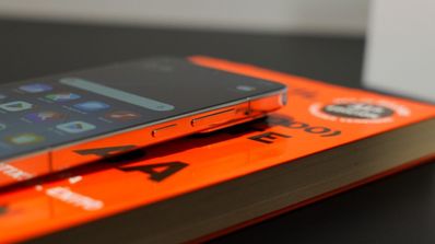 xiaomi 14 movil de lado