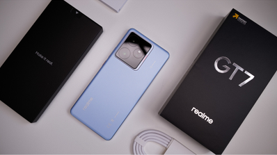 Realme GT 7 con caja y accesorios