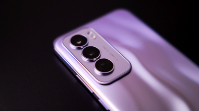 OPPO Reno12 Pro en color morado