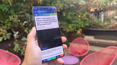 Pantalla del OPPO Find X8 Pro en exteriores