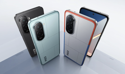 Cuatro smartphones POCO M7 en colores negro, azul claro y gris con marcos en contraste, mostrando su módulo de doble cámara trasera