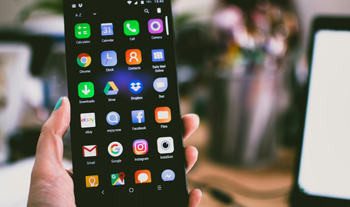 Apps antiguas en un móvil.