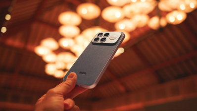 POCO F8 Ultra en mano