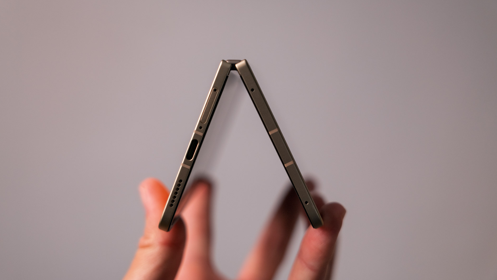 Diseño de la bisagra del OPPO Find N6
