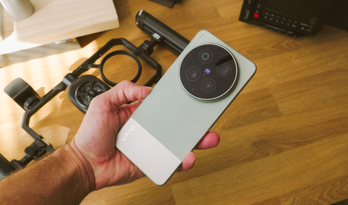 Diseño y cámaras del vivo X300 Ultra