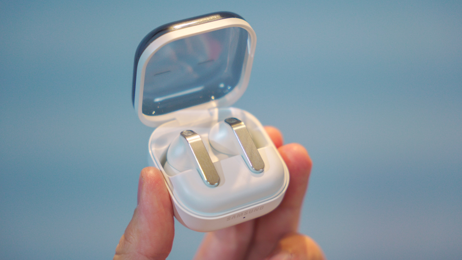 Estuche de carga de los Samsung Galaxy Buds4