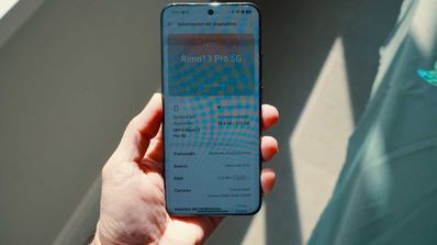 OPPO Reno13 Pro pantalla