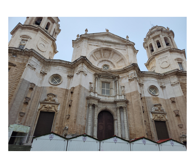 Secuencia del zoom en la catedral con la cámara del Xiaomi Redmi Note 15 Pro+ 5G