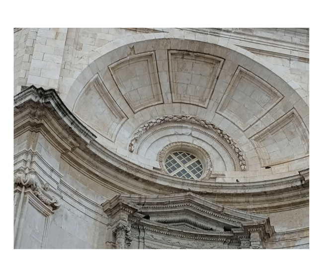 Secuencia del zoom en la catedral con la cámara del Xiaomi Redmi Note 15 Pro+ 5G
