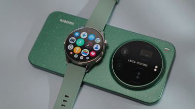Xiaomi Watch 5 sobre el Xiaomi 17 Ultra