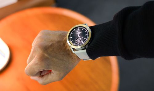 Xiaomi Watch S3 puesto en la muñeca