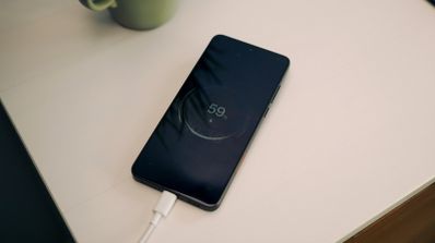 cargando el OPPO Find X9 Ultra