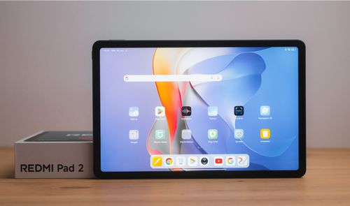 Redmi Pad 2 junto a su caja