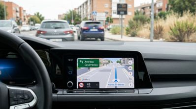 Velocímetro en Google Maps usando Android Auto